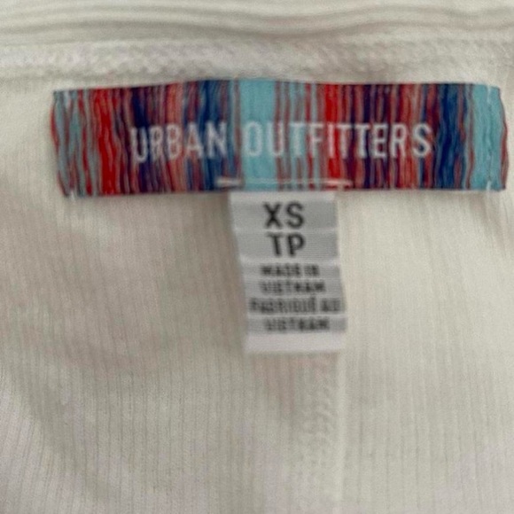 Urban Outfitters White Long Sleeve Ribbed Top - Picture 2 of 4